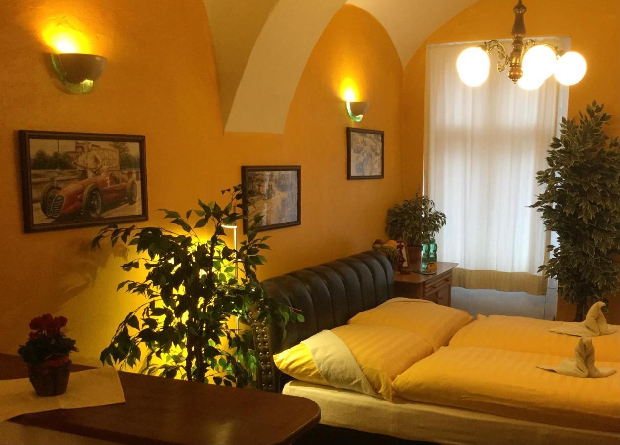 Centrum Tiffany Pension Domažlice Екстериор снимка
