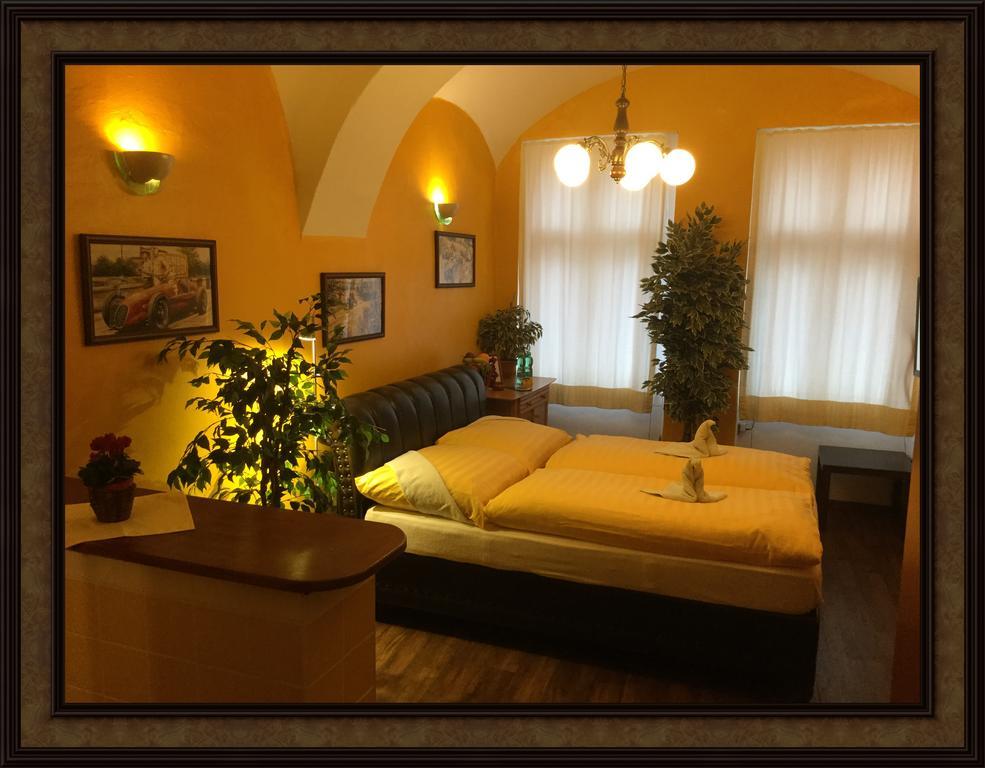 Centrum Tiffany Pension Domažlice Екстериор снимка