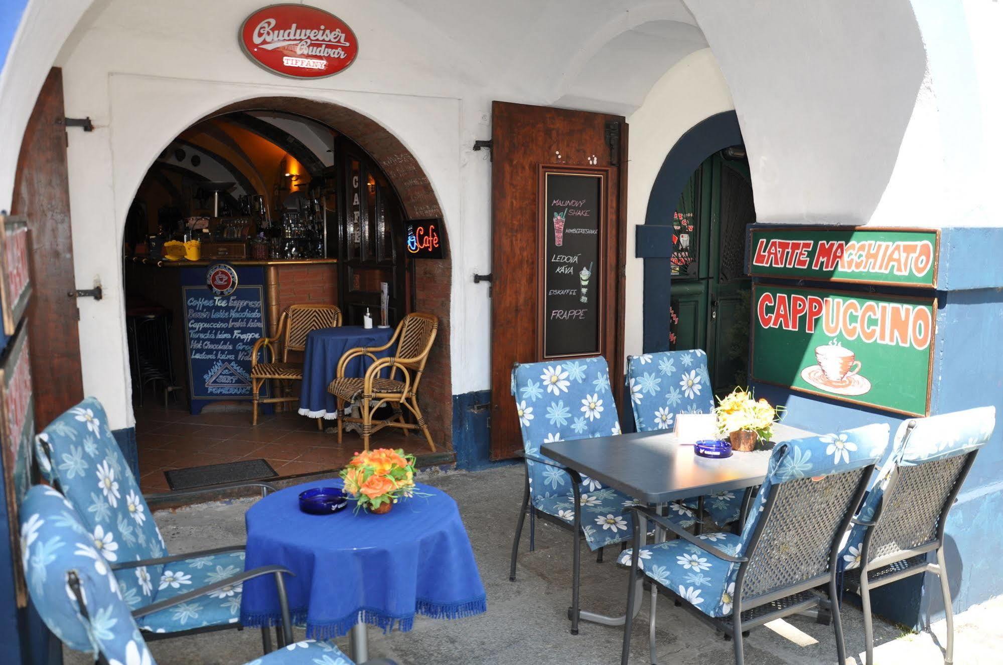 Centrum Tiffany Pension Domažlice Екстериор снимка