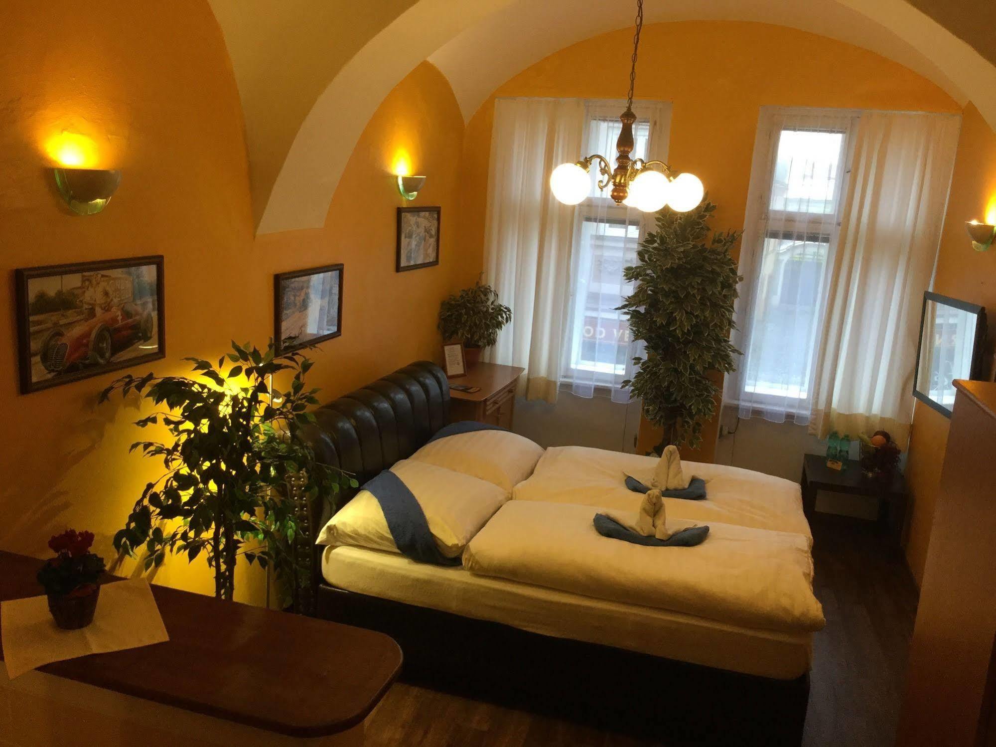 Centrum Tiffany Pension Domažlice Екстериор снимка