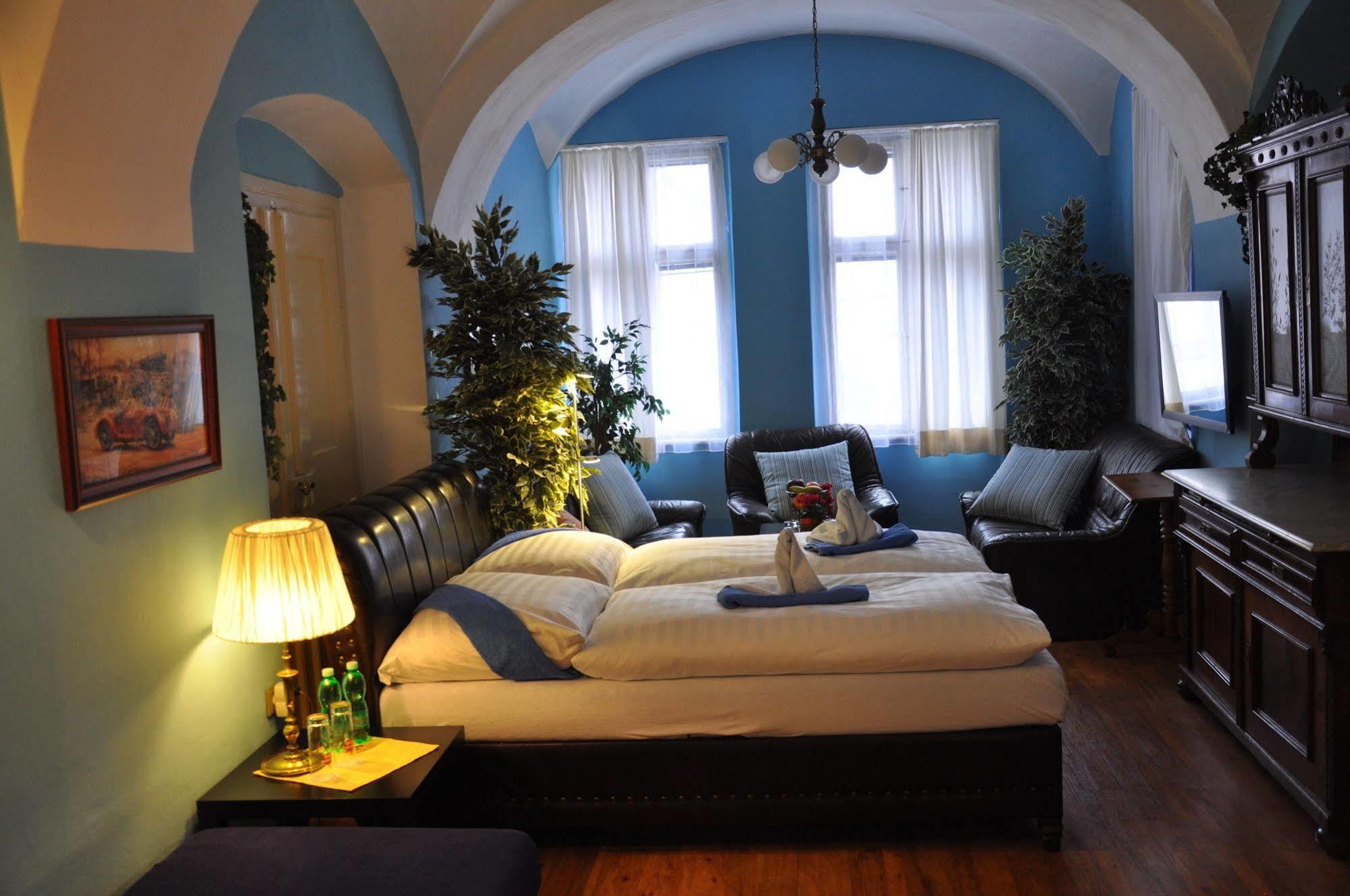 Centrum Tiffany Pension Domažlice Екстериор снимка